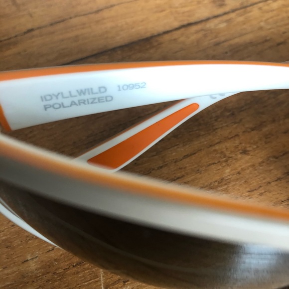 ZEAL (by Maui Jim) Polarized Women’s Sunglasses - Picture 3 of 8